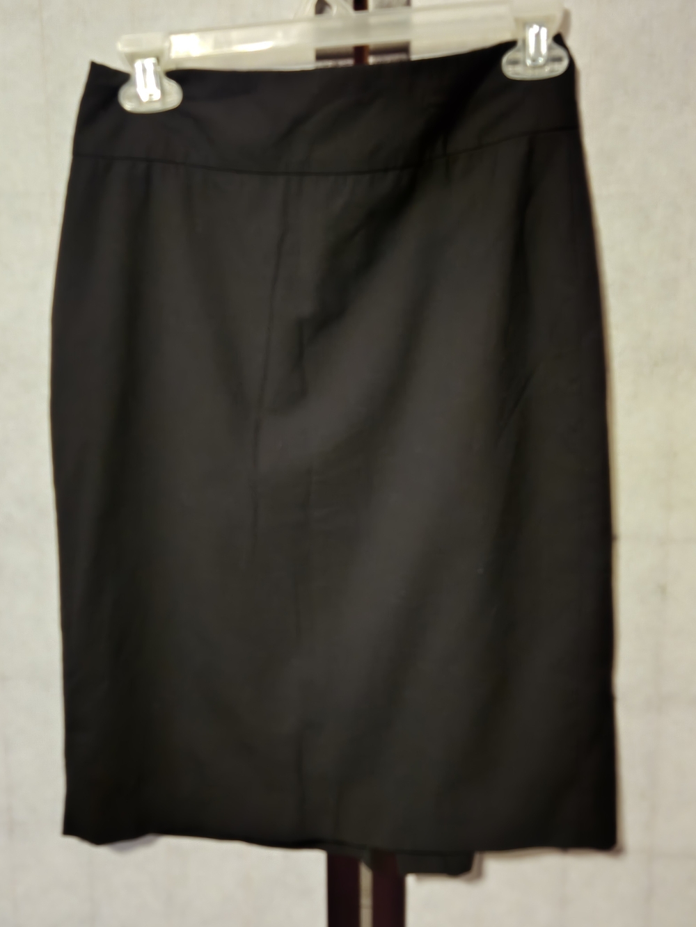 Banana Republic Black Pencil Skirt - Tailored Silhouette